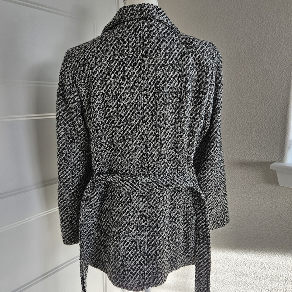 Calvin Klein Women's Black and White Tweed Pea Coat. Size 8P - Picture 3 of 8